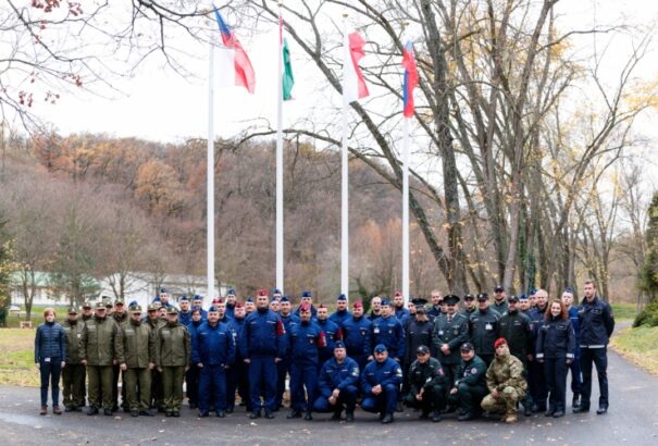 V4-es közös rendőrségi gyakorlatot tartottak Csopakon