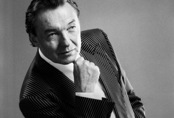 Karel Gott: A világot az illuminátusok és a misztikus-okkult szervezetek irányítják