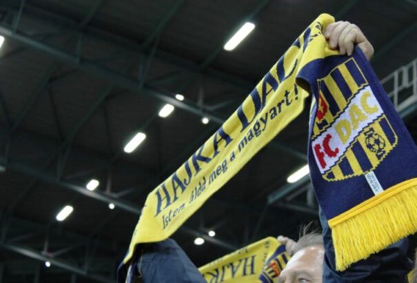 Öngól a MOL Arénában. A DAC megtagadta a sajtóakkreditációt a Körképtől