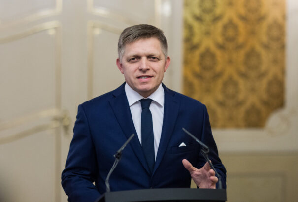 Fico kiállította a számlát: Kiska fizesse ki magáncélú repülőútjait!