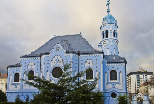 Ünnepi szentmisére várják a híveket a pozsonyi Kék-templomba