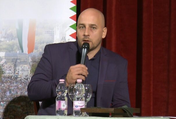 Menyhárt: Az a célunk, hogy egyedül is átlépjük az 5 %-os küszöböt