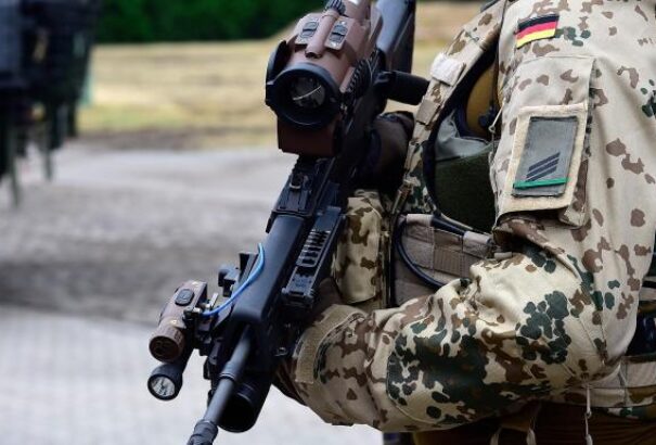 Németország 70 év óta először, saját elképzeléseket kezd szőni a világ jövőjéről