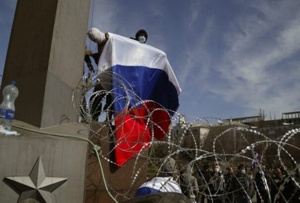 Oroszország falat épít a Krím-félszigeten