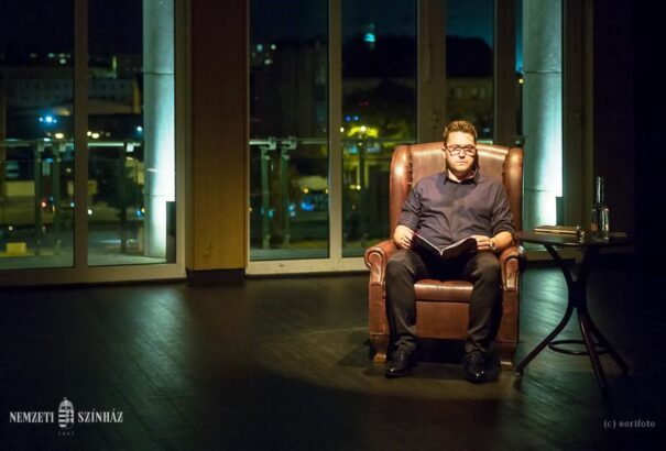 A vers mindig ugyanaz marad – Egy óra Arany Jánossal és Ákossal