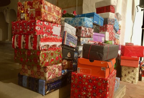 Nyilas Misi Karácsonya – Küldjünk idén is egy cipősdoboznyi szeretetet magyar testvéreinknek