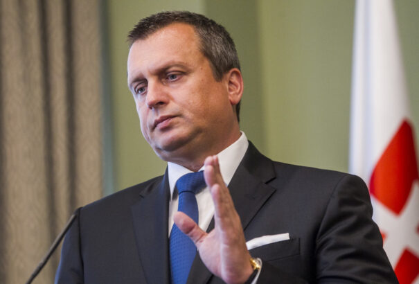 Danko: A képviselői bérek miatt nem fog bukni a kormány