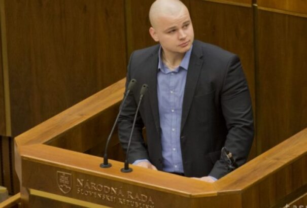 Elveszítheti képviselői mandátumát Milan Mazurek