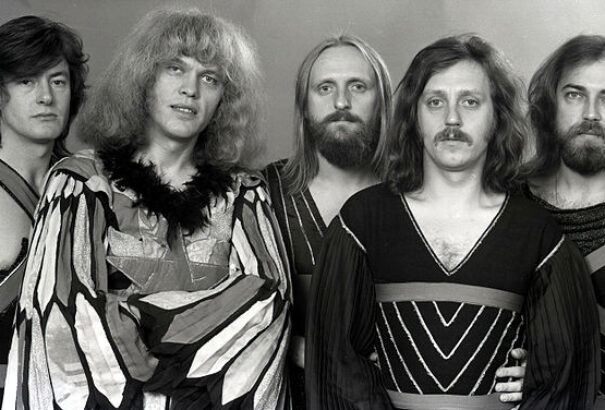 Bakelit-sztorik 08 – Az Omega