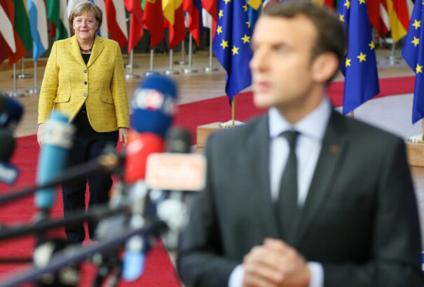 Az EU-csúcs margójára: Merkelék Brüsszelen keresztül törnék meg Varsó (és a V4) ellenállását