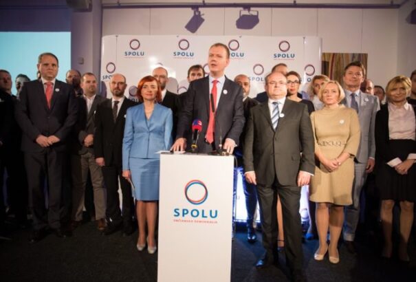 Miroslav Beblavý: Több mint 17 ezer aláírás 3 hét alatt