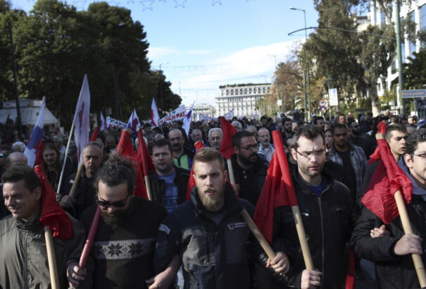 Ezrek vonultak utcára Görögországban