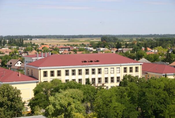 60 éves a nagymegyeri gimi