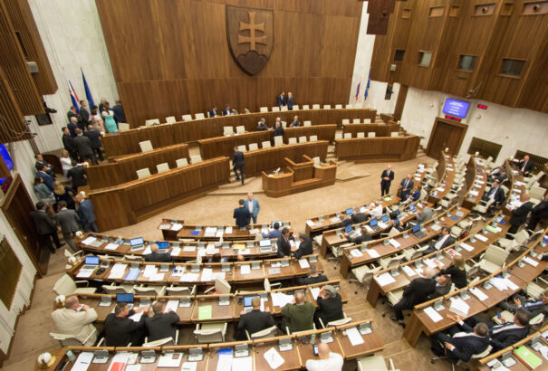 Focus felmérés: Erősödött az MKP – 2 százalékon belül Menyhárt és Bugár