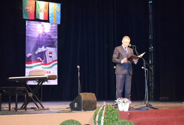 Kövér László Dunaszerdahelyen: „Ne hagyjuk megszüntetni magyar kultúránkat”