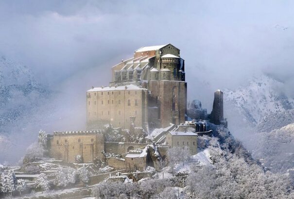 Leégett Olaszországban az a középkori apátság, amely Umberto Ecót is megihlette