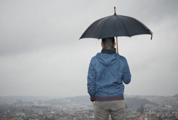 Marad a borult, csapadékos időjárás