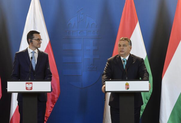 Orbán: A V4 a neki illő súllyal akar beleszólni az Unió ügyeibe