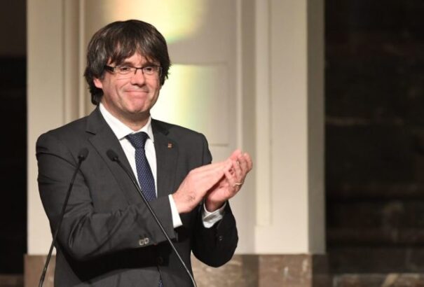 A függetlenségi pártok ismét Puigdemont tennék meg a Katalónia vezetőjévé