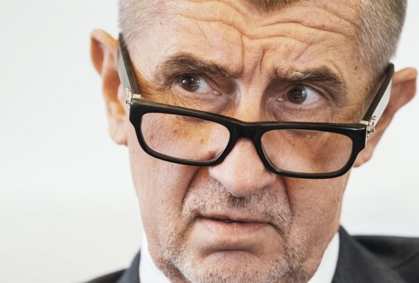 Babiš: Zeman jelentse ki, hogy nem akar keleti nyitást