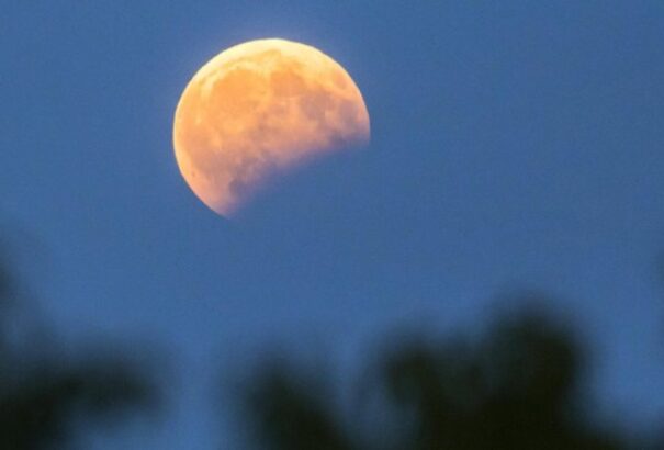 Január 31-én nézzünk az égboltra. 150 éve nem látott jelenséget produkál a Hold