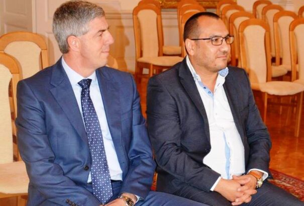 Továbbra is fogságban marad a Most-Híd korábbi járási elnöke, Ravasz Ábel kormánybiztos munkatársa