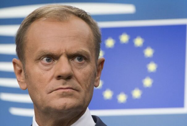 Váratlan helyről kapott választ Donald Tusk