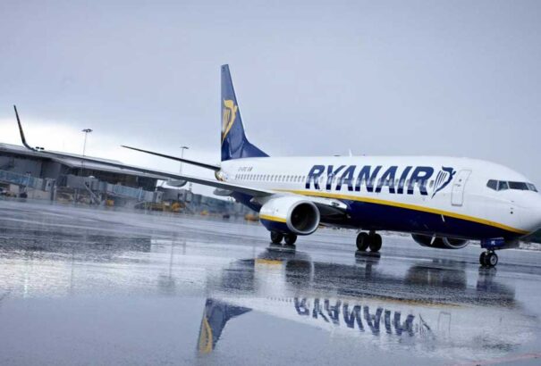 Újdonság: egész évben lehetőségünk lesz Pozsonyból Párizsba repülni