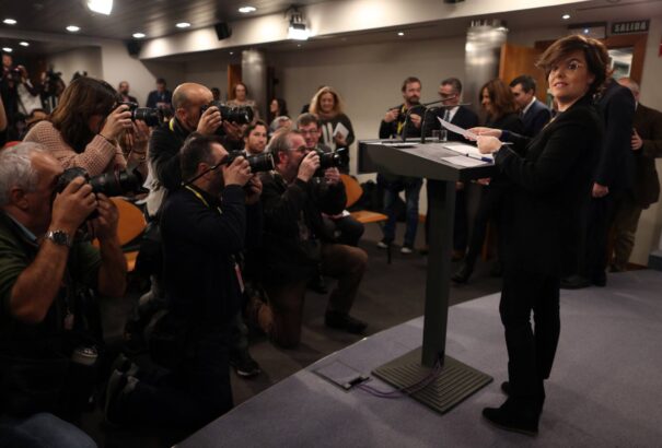 Katalán válság – A spanyol kormány alkotmánybírósághoz fordulna Puigdemont elnökjelöltsége miatt