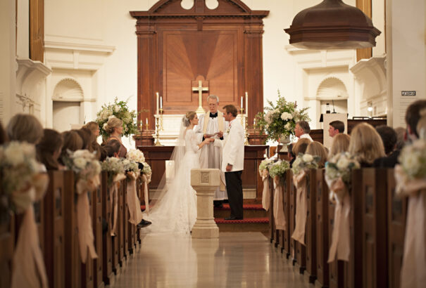 A Fico-kormány újabb húzása: már az egyházi esküvőért is fizethetünk