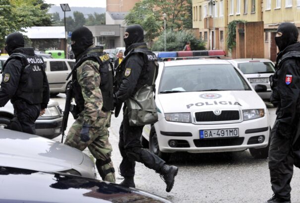 Speciális egységek ütöttek rajta a radioaktív anyaggal üzletelő olasz férfira Poprádon