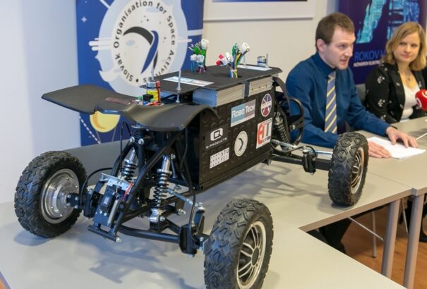 Szlovákiában kifejlesztett robotot repít a NASA a Marsra