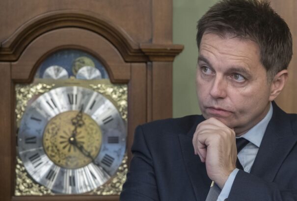 Kažimír: A biztosítások megadóztatása „civilizált, európai intézkedés”