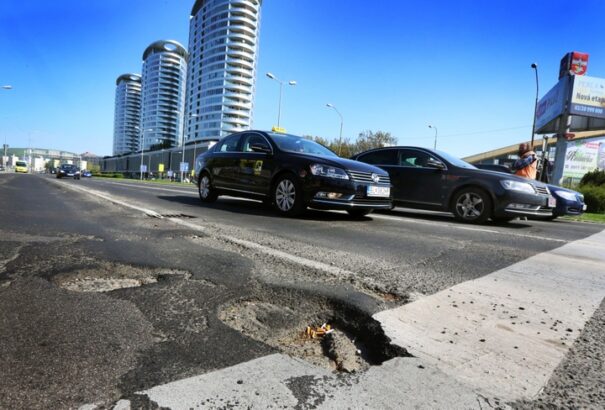 Pozsonyban idén 100 kilométernyi utat újítanak fel