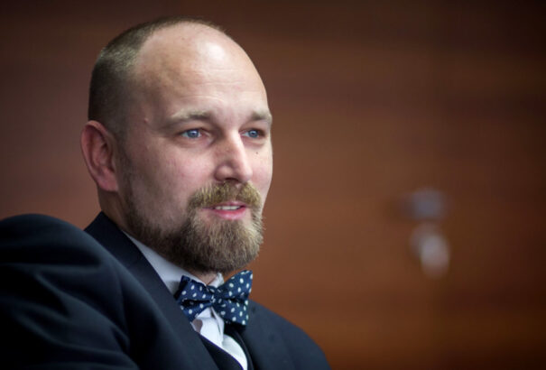 Jozef Viskupič nagyszombati megyeelnök: A legeladósodottabb megyék közé tartozunk