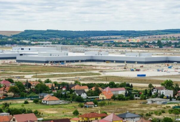 Ingatlanközvetítő: A Jaguar megváltoztatja Nyitra arculatát. Egyre több külföldi menedzser keres lakást a környéken