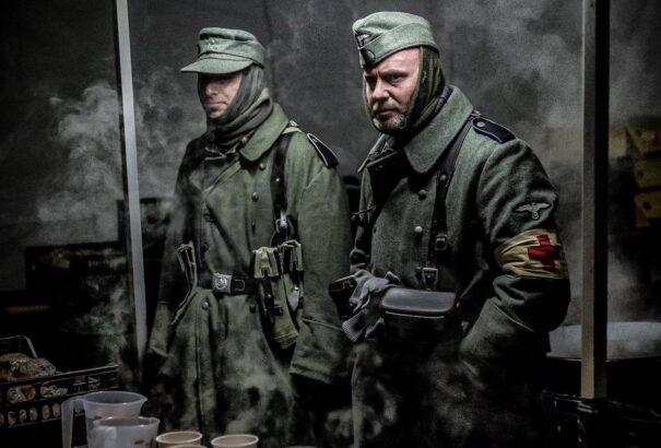 Kitörés 60 emléktúra: Tisztelgés a 2. világháború magyar és német hőseinek emléke előtt – Képek, interjú