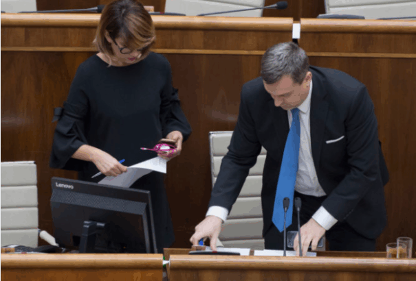 Lucia Nicholsonová: „Csak folytassa, és Ön is megkapja a magáét” – mondta nekem Andrej Danko