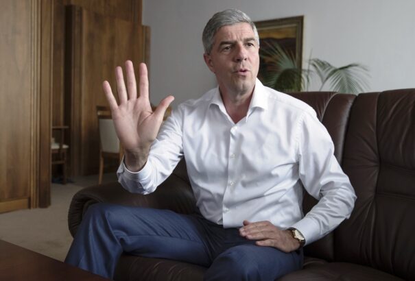 Bugártól elég egy sorry?