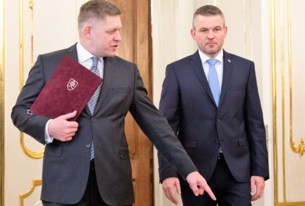 Politológus: Nehéz helyzetben van a Smer, Ficoval nem könnyű, de nélküle sincsenek jó kilátásaik