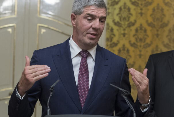 A Most-Híd beáldozná Bugárt a közös indulásért?