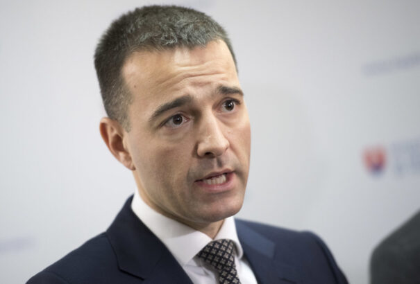 Két nevelőotthon bezárását jelentette be az oktatási miniszter