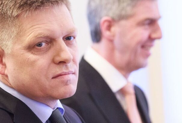 Dag Daniš: Az oligarchák zuhanyozni küldték Ficot