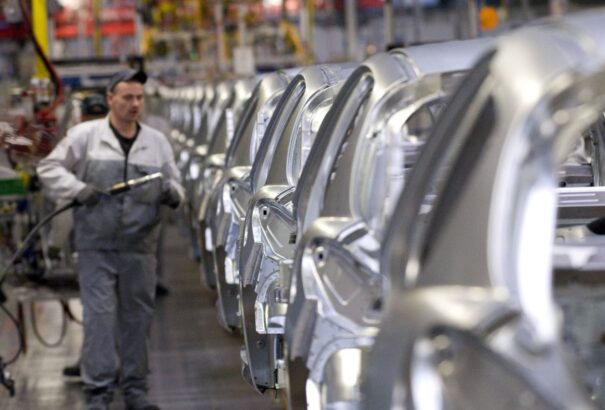 Milyen esélyei vannak Szlovákiának a kínai autógyárért folytatott versenyben?