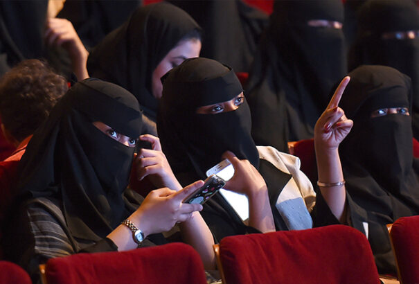 35 év után újranyitott a mozi Szaúd-Arábiában