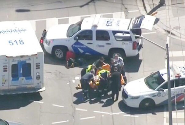 Tömegbe gázolt egy furgon Torontóban