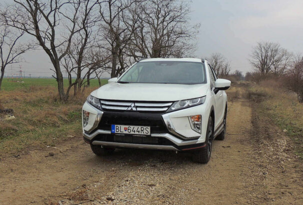 Mitsubishi Eclipse Cross 1.5T Intense: Hézagpótló modell – legendás névvel