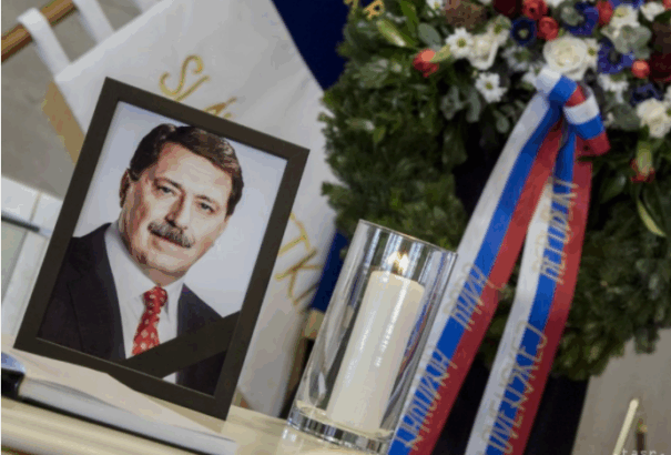 Pavol Paškának mégsem lesz állami temetése