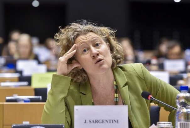 Flick László: Az uniós jelentések célja a nyomásgyakorlás és az ellenségkép-teremtés