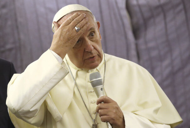 A Vatikánba hívatta a chilei püspököket Ferenc pápa a pedofíliavádak tisztázására